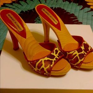 Manolo Blahnik leather and wooden slide in heels,size 38(7.5-8).Great condition,